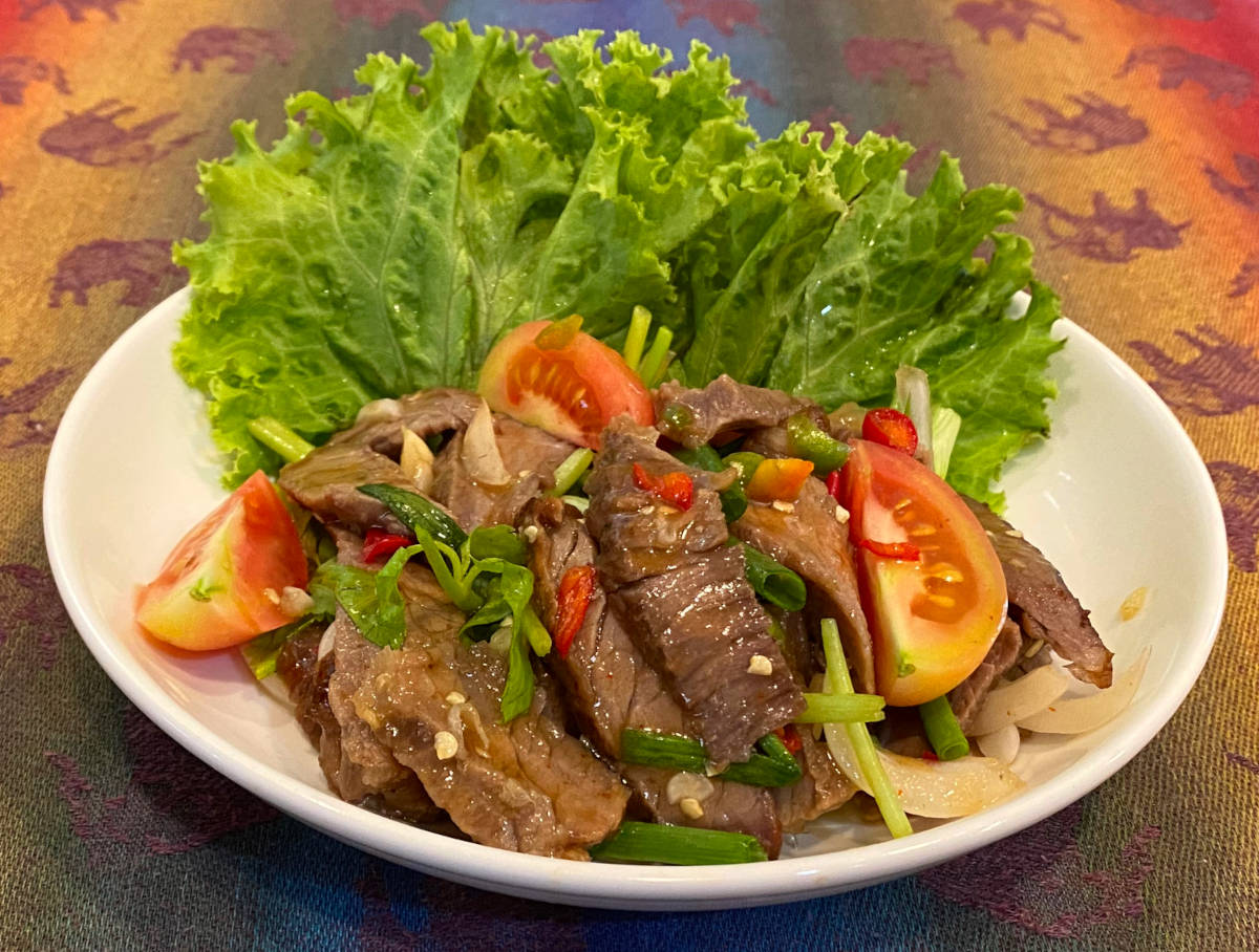 thai spicy beef salad